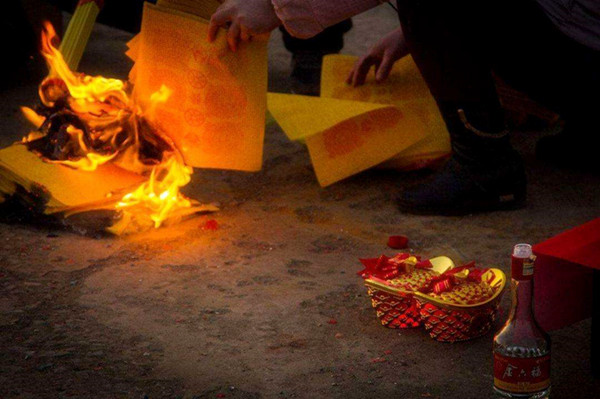 中元节的习俗（中元节代祭扫服务火热预约）